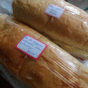 Pão de Aipim com Recheio de Frango (450 g) – Sítio Pica Pau